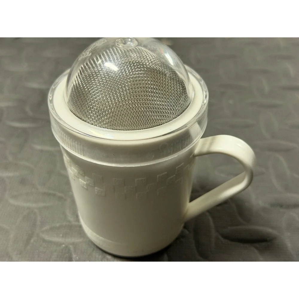 Pampered Chef Flour Sugar Shaker Duster 1695 Powdered Mesh Cap Vintage NWOT